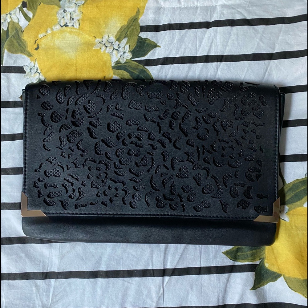 H&M Fashion Slim Crossbody / Clutch